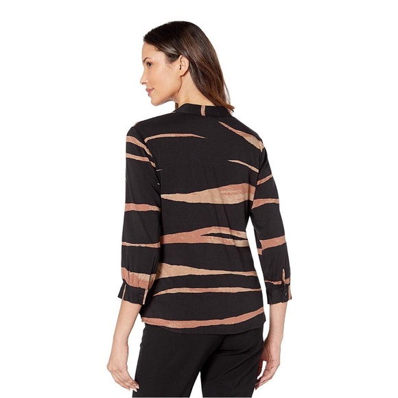 NIC+ZOE Abstract Animal Top Multi SZ SM - Picture 2 of 6